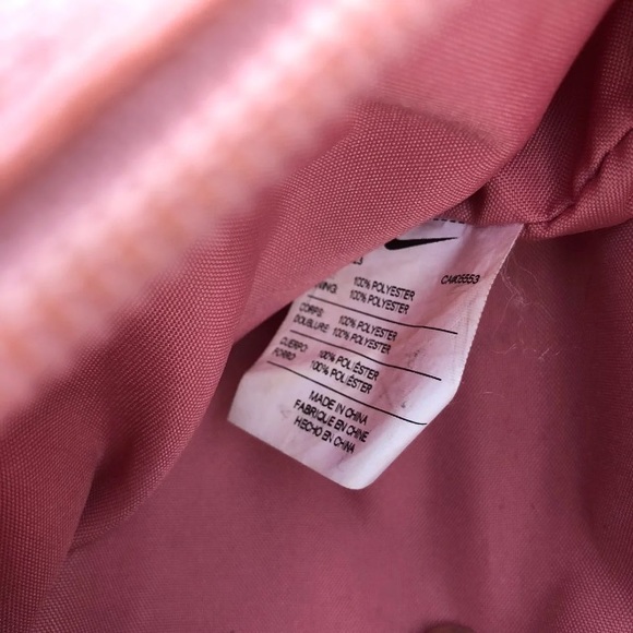 nike sportswear tote bag - Picture 10 of 11